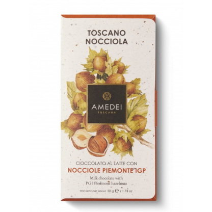 Piena šokolāde ar lazdu riekstiem